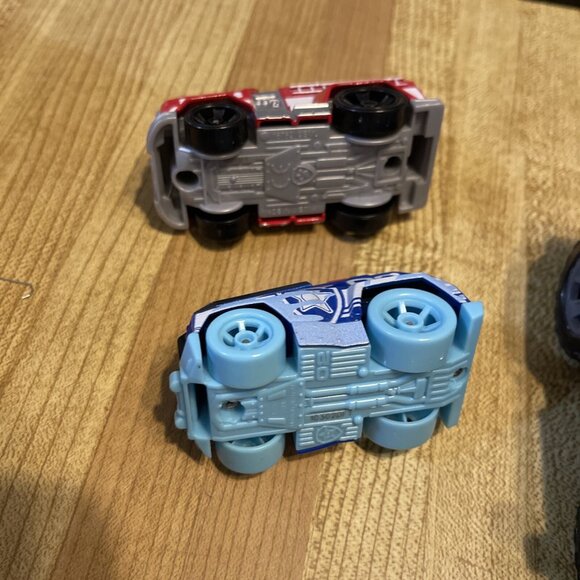 HUGE LOT 25 PAW PATROL VEHICLES and FIGURES Lot. - Picture 12 of 16